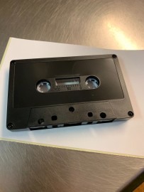 Black screw tab in 'latest'